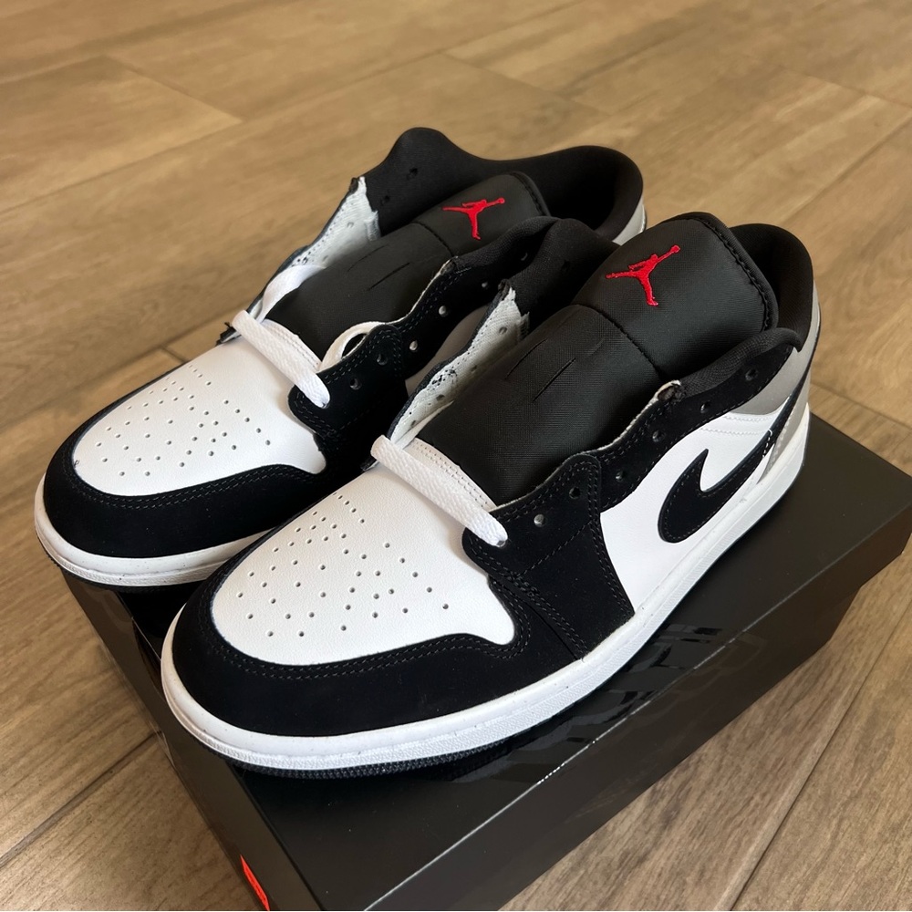Jordan Men's Black White Low Top Sneakers with Red Jumpman